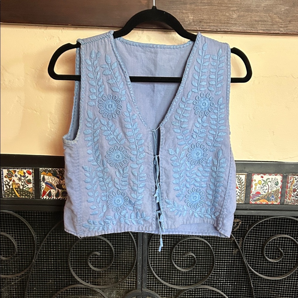 Vintage Embroidered Blue Sleeveless Top